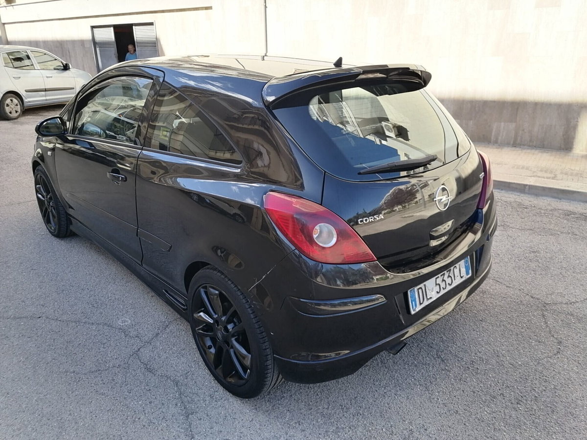Opel Corsa 1.3 CDTI 75CV 3 porte Enjoy (5)