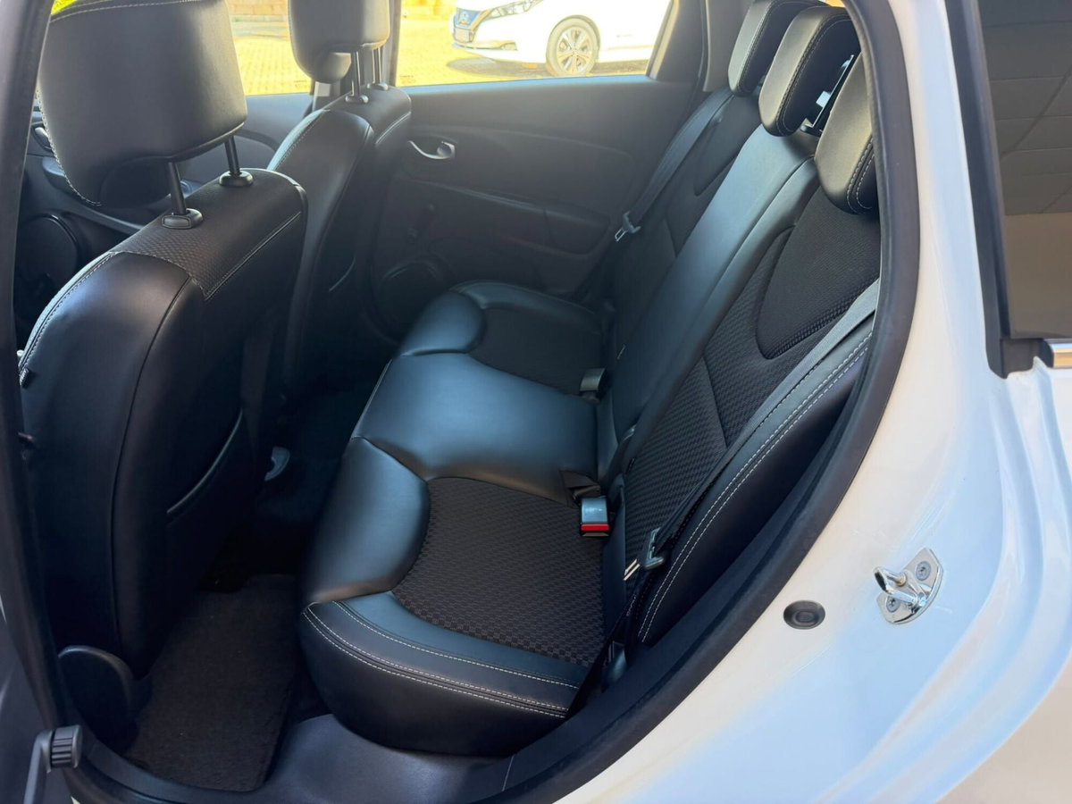 Renault Clio Sporter dCi 8V 75 CV Business (12)