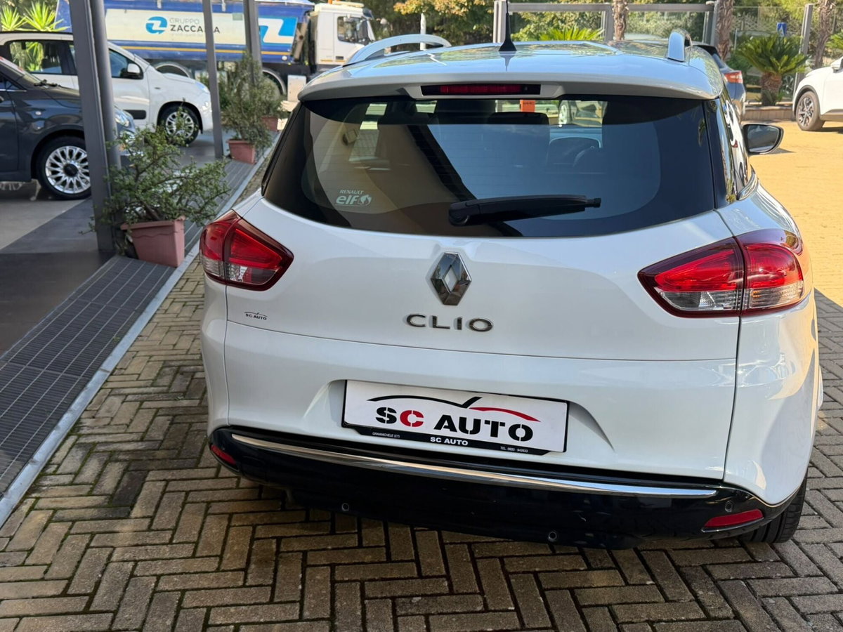 Renault Clio Sporter dCi 8V 75 CV Business (4)