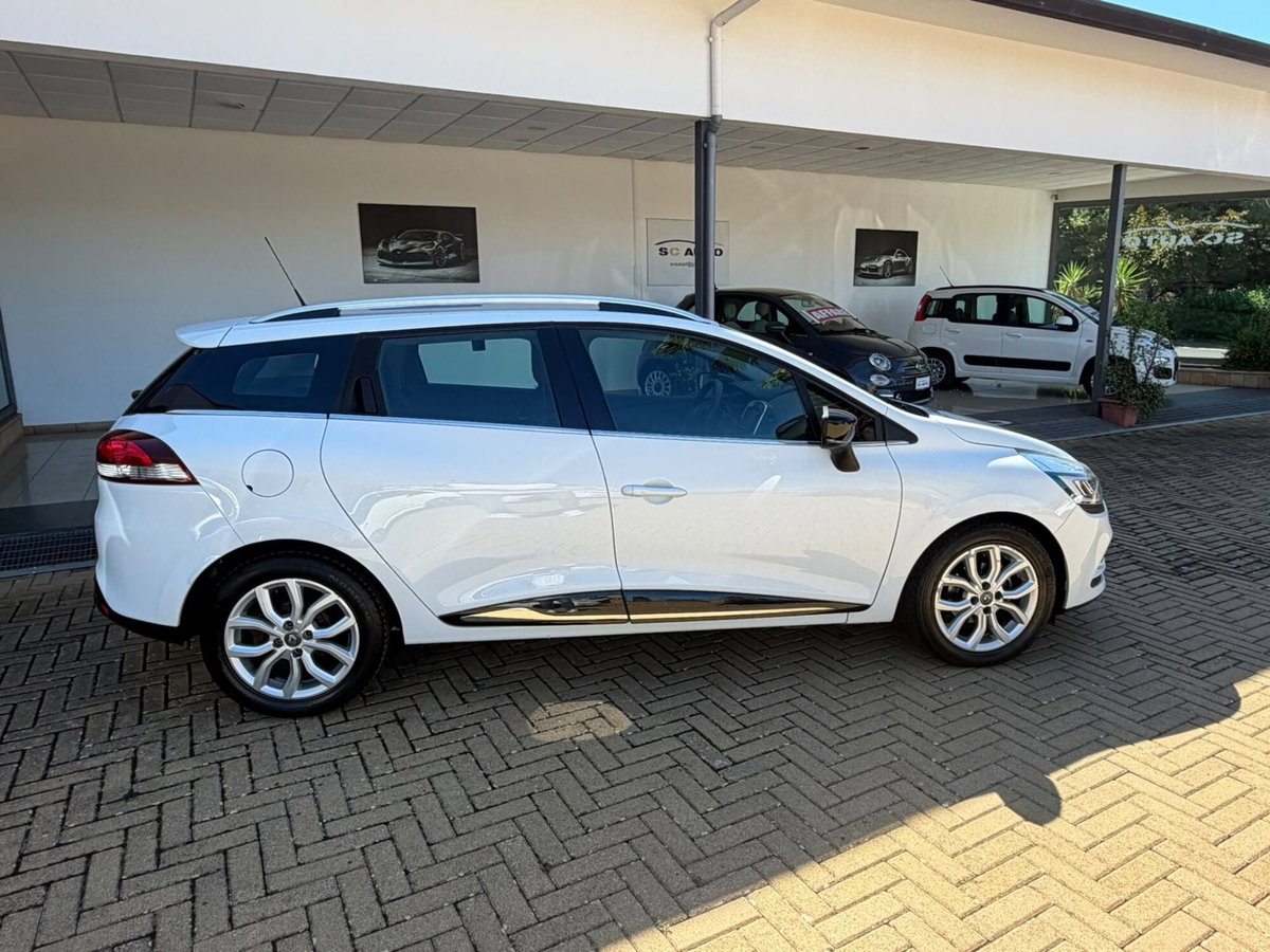 Renault Clio Sporter dCi 8V 75 CV Business (7)