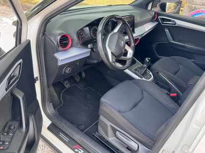 SEAT Arona 1.0 TGI FR (5)