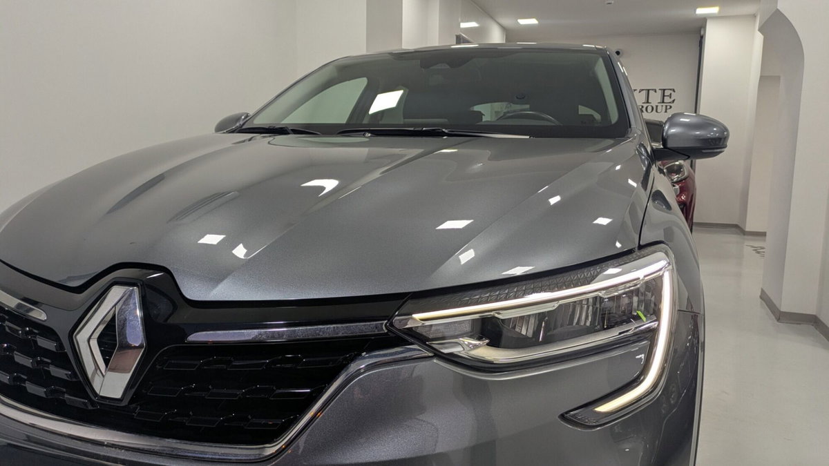 Renault Arkana Hybrid E-Tech 145 CV Techno (11)