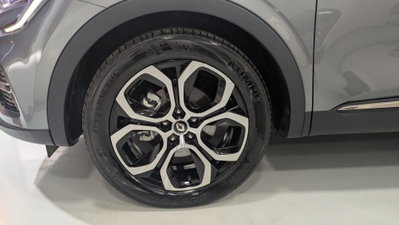 Renault Arkana Hybrid E-Tech 145 CV Techno (14)