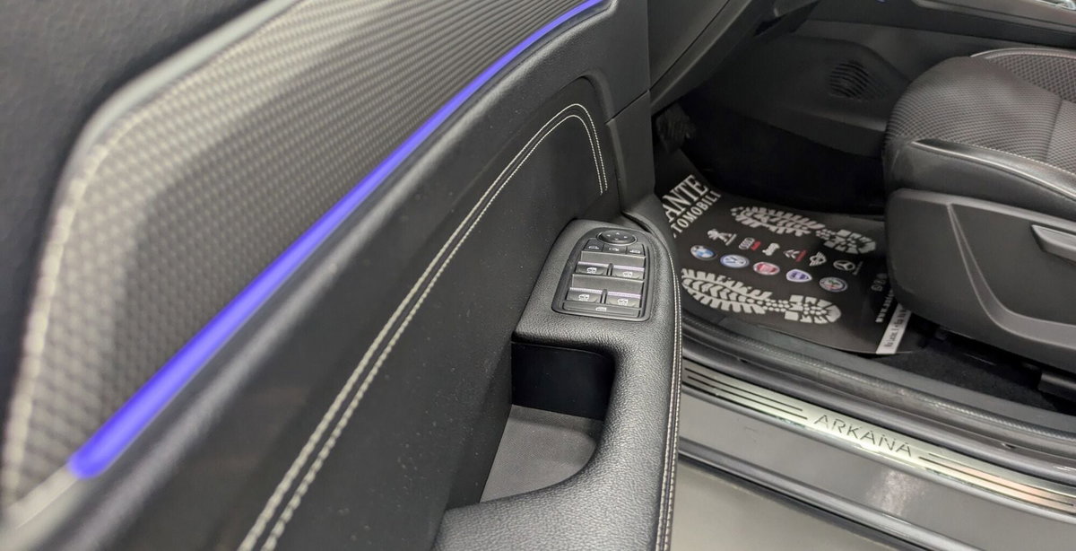 Renault Arkana Hybrid E-Tech 145 CV Techno (20)