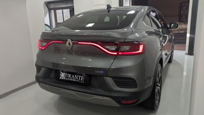 Renault Arkana Hybrid E-Tech 145 CV Techno (7)