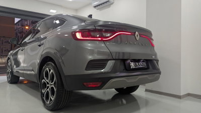 Renault Arkana Hybrid E-Tech 145 CV Techno (8)