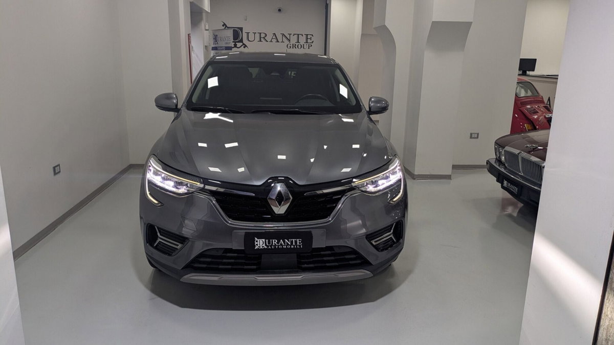 Renault Arkana Hybrid E-Tech 145 CV Techno (9)