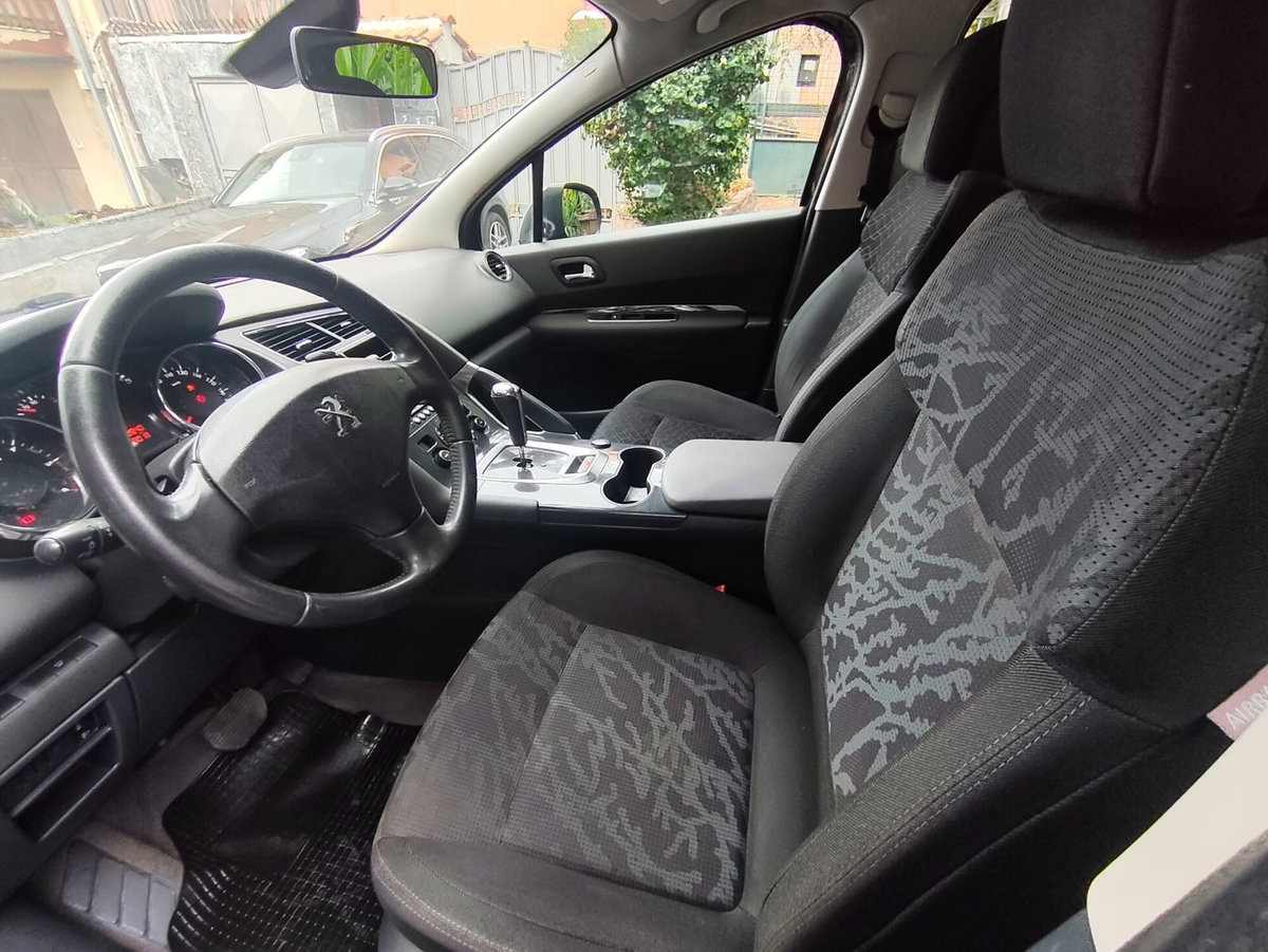 Peugeot 3008 1.6 HDi 115CV Active (7)
