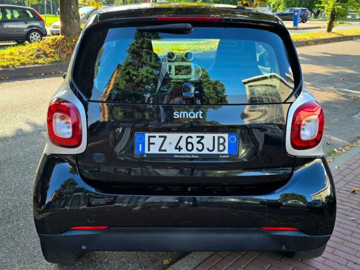 smart Fortwo EQ Velvet Black (6)