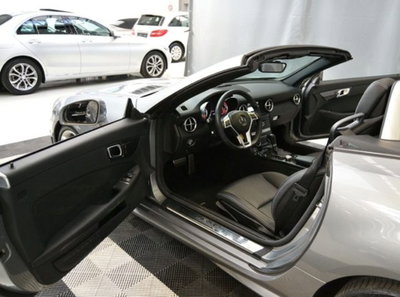 Mercedes-Benz SLK 200 CGI Premium (2)