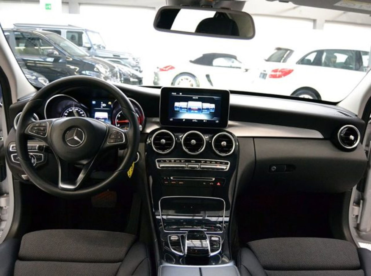 Mercedes-Benz Classe C 180 Sport (7)