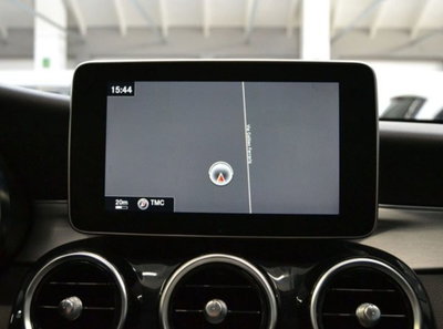 Mercedes-Benz Classe C 180 Sport (9)