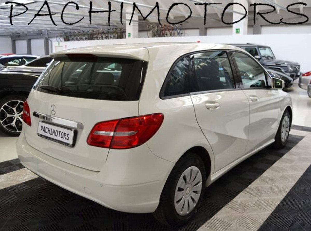 Mercedes-Benz Classe B 180 Executive (12)
