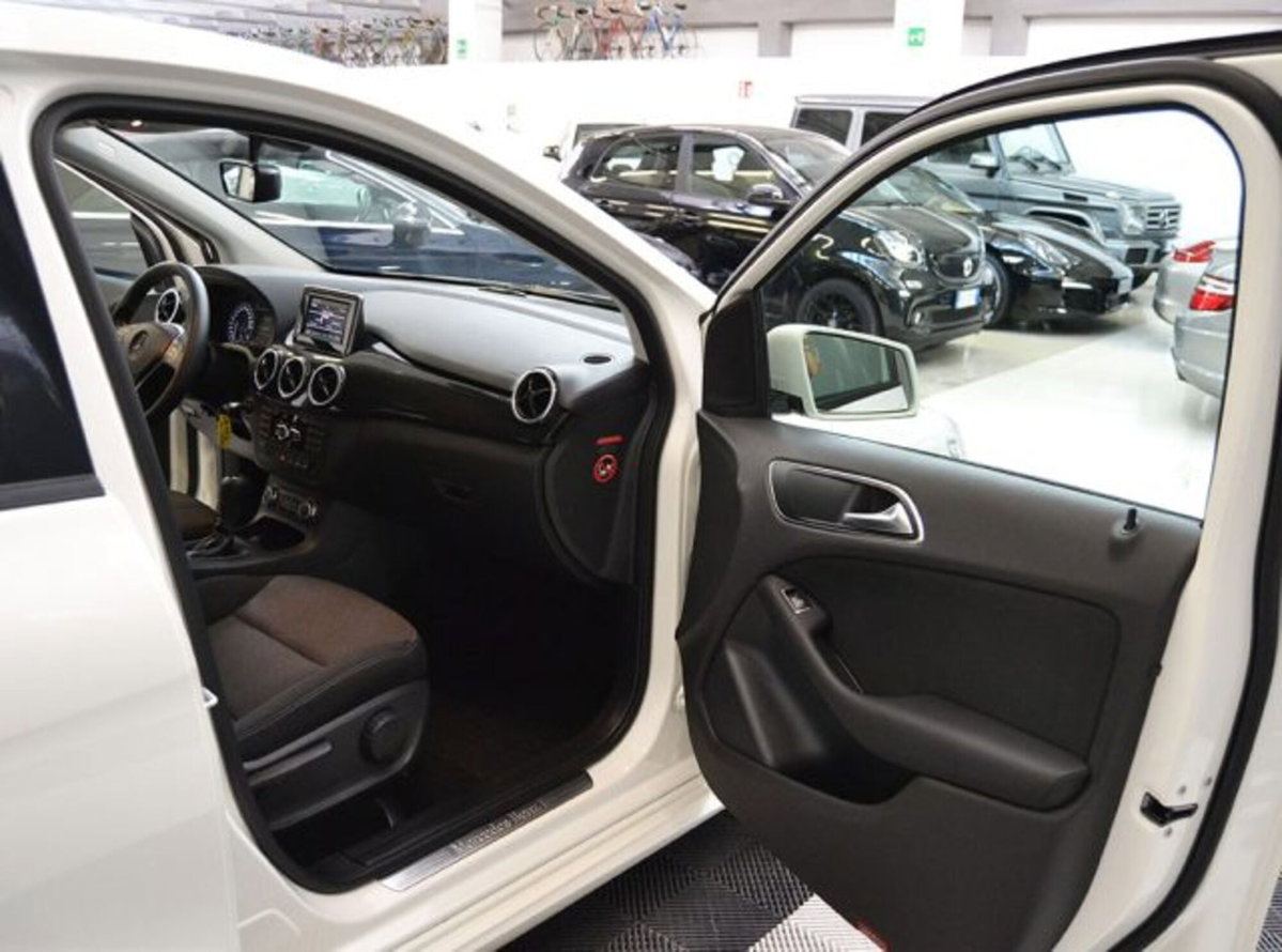 Mercedes-Benz Classe B 180 Executive (4)