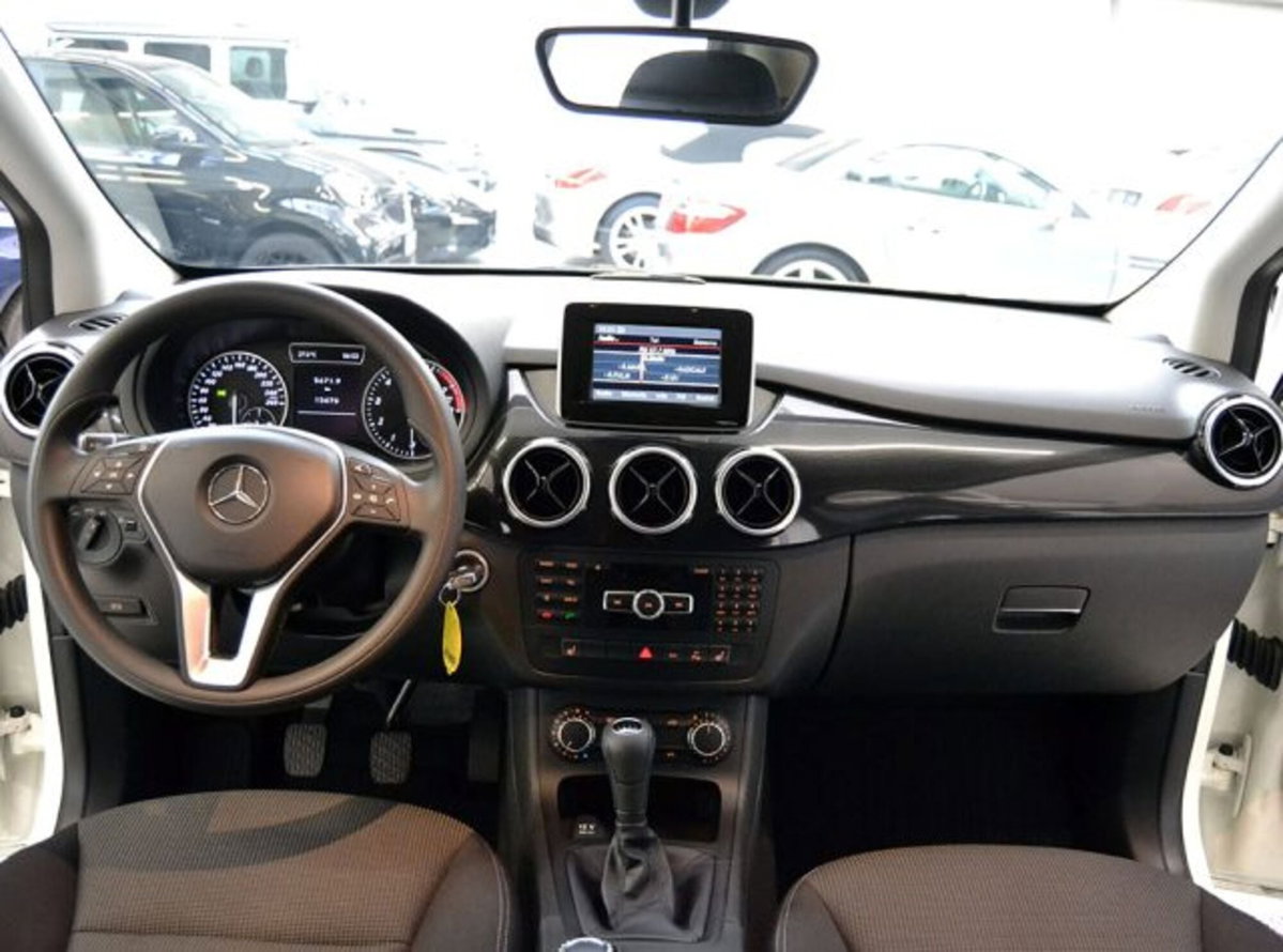 Mercedes-Benz Classe B 180 Executive (5)