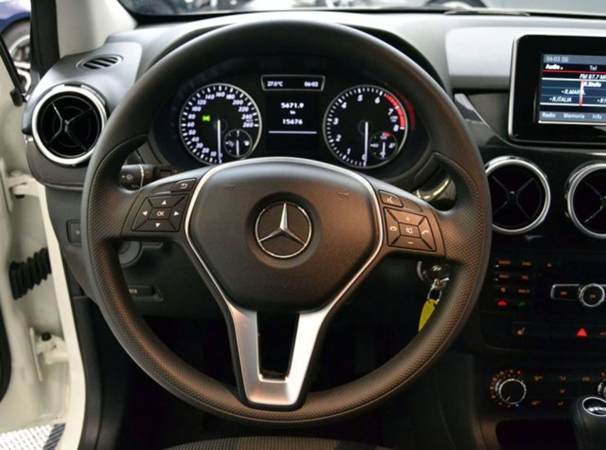 Mercedes-Benz Classe B 180 Executive (7)
