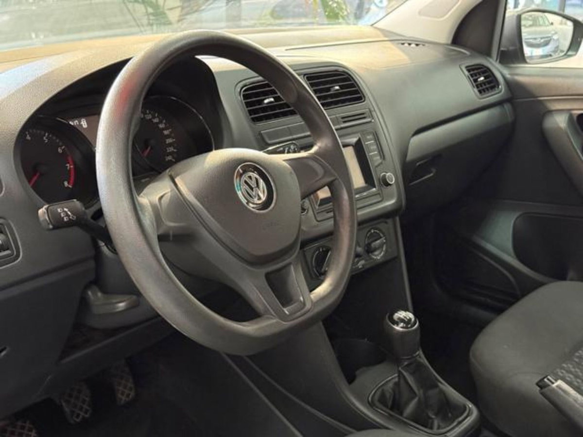 Volkswagen Polo 1.0 MPI 5p. Trendline (14)