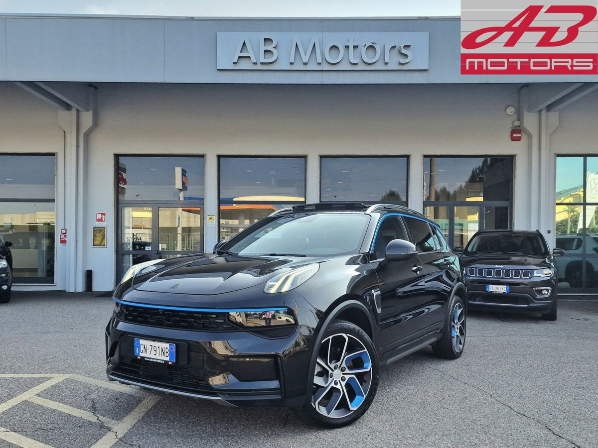 Lynk & Co 01 01 1.5 td phev