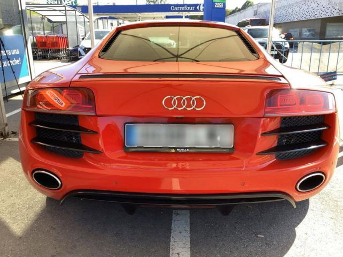 Audi R8 Coupé 4.2 V8 FSI quattro (4)