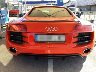 Audi R8 Coupé 4.2 V8 FSI quattro (4)