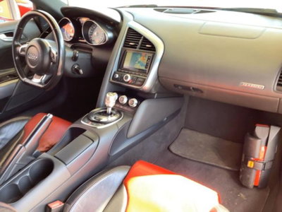 Audi R8 Coupé 4.2 V8 FSI quattro (9)