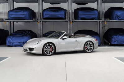 Porsche 911 Cabrio 3.8 Carrera 4S (4)