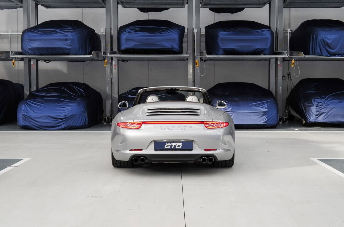 Porsche 911 Cabrio 3.8 Carrera 4S (8)