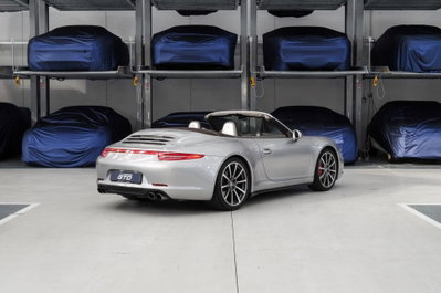 Porsche 911 Cabrio 3.8 Carrera 4S (9)