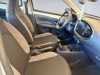 Toyota Aygo X 1.0 Trend 72cv (11)