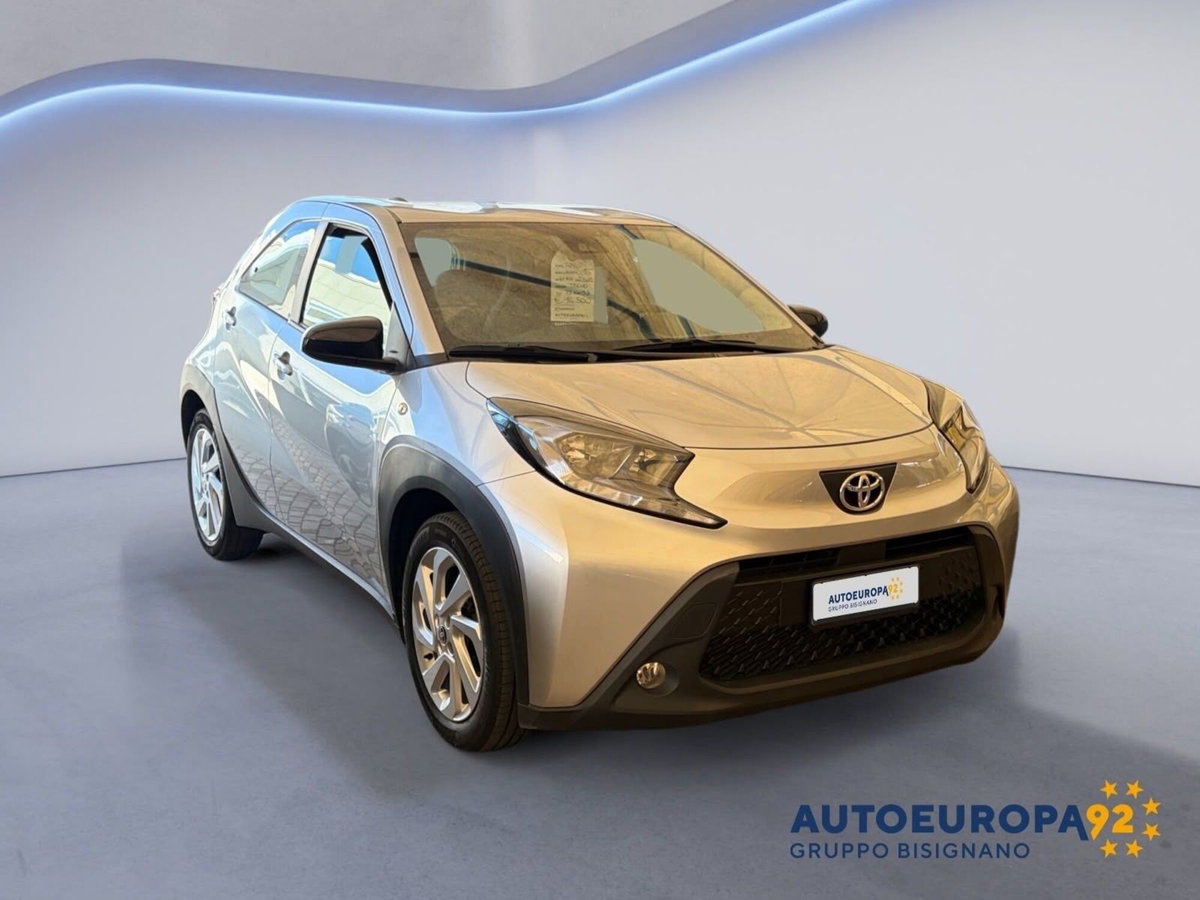 Toyota Aygo X 1.0 Trend 72cv (4)