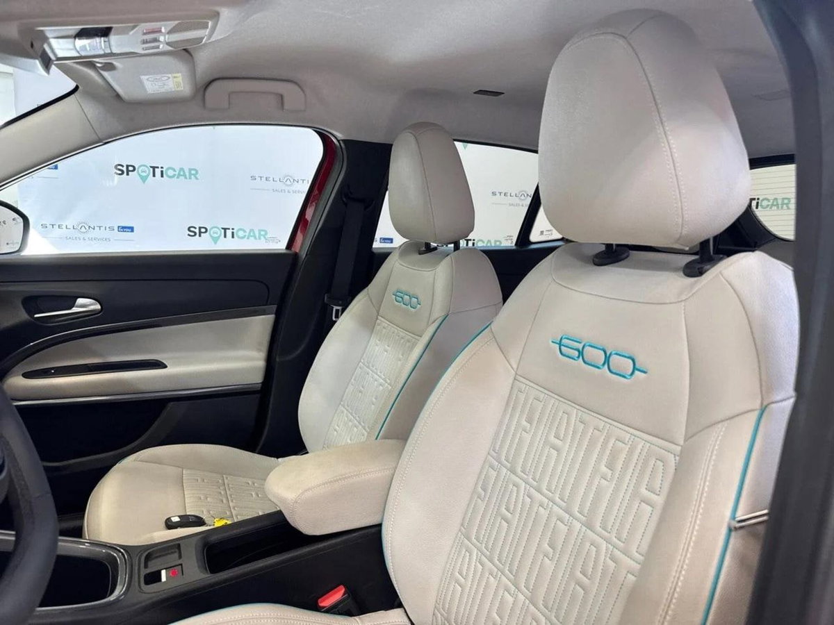 Fiat 600 1.2 hybrid La Prima 110cv auto (17)