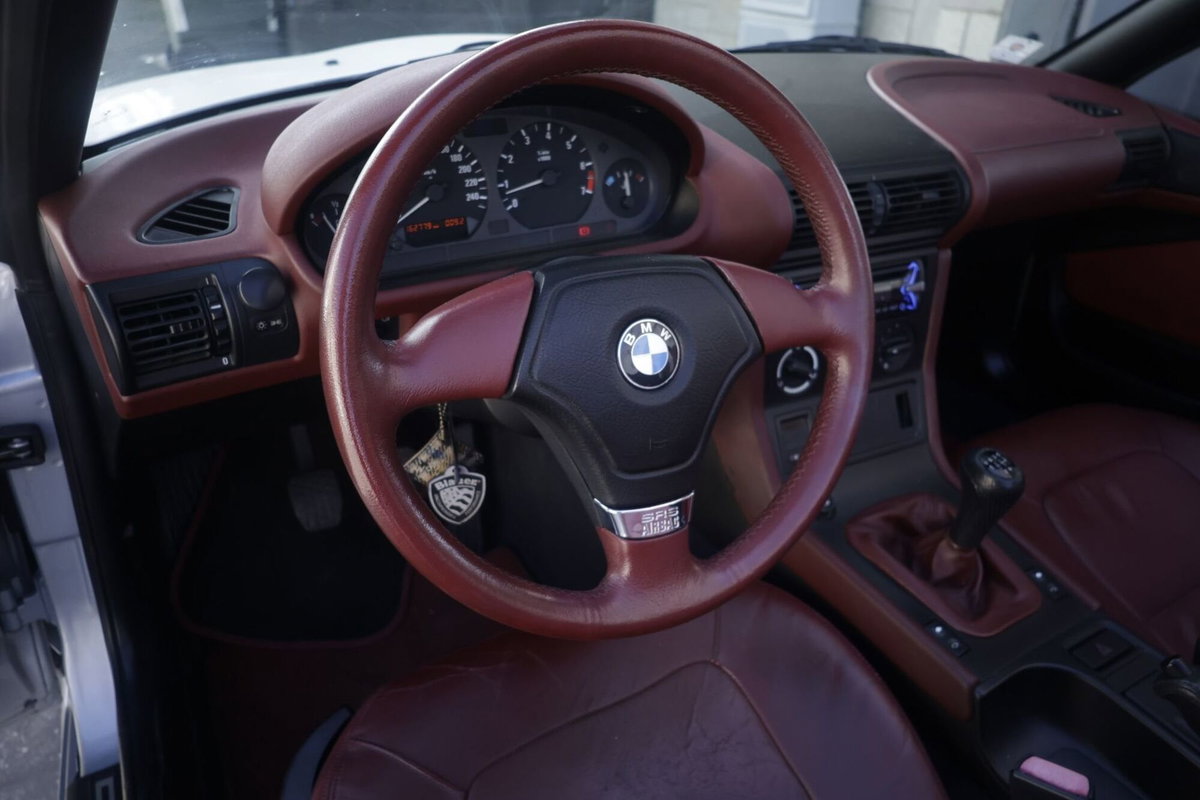 BMW Z3 Cabrio 1.9 16V cat Roadster (11)