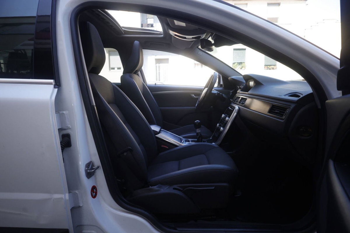 Volvo XC70 D4 AWD Summum (10)