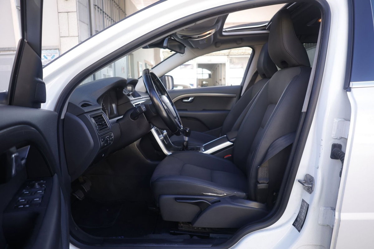 Volvo XC70 D4 AWD Summum (17)