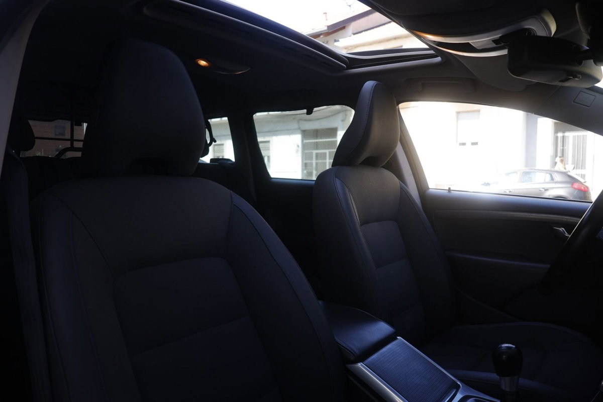 Volvo XC70 D4 AWD Summum (3)