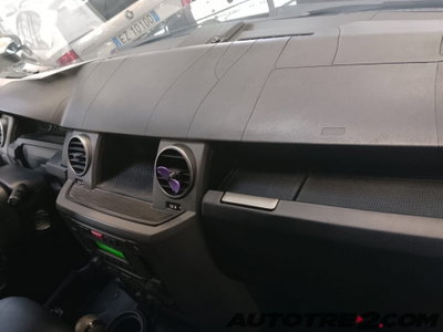 Land Rover Discovery 3 2.7 TDV6 HSE (14)