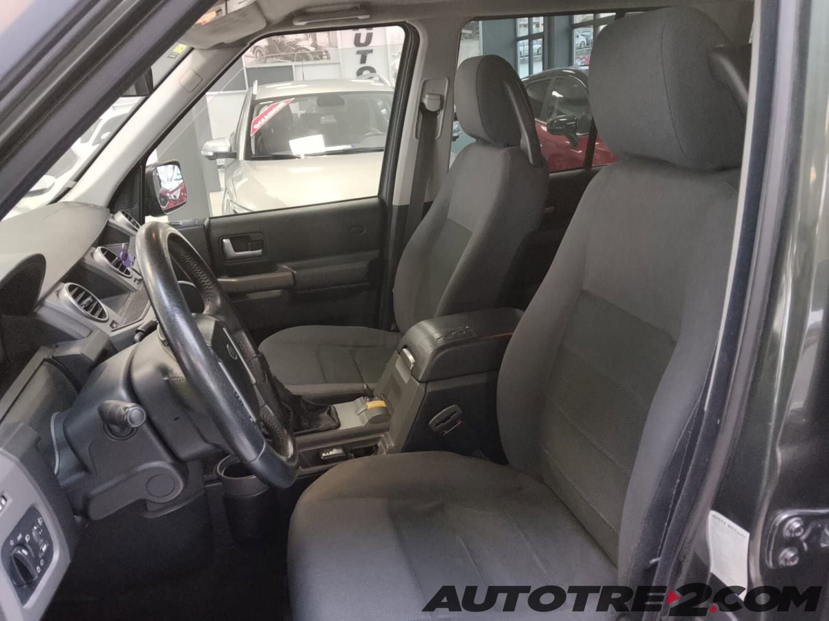 Land Rover Discovery 3 2.7 TDV6 HSE (15)