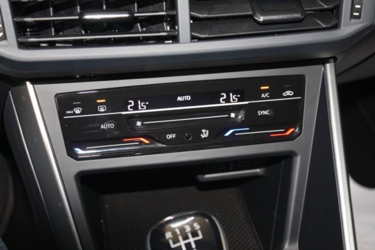 Volkswagen Polo 1.0 Life 80cv (15)
