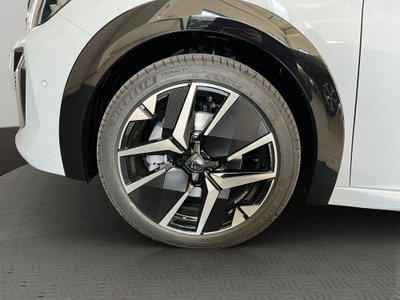 Peugeot 208 1.2 hybrid GT 145cv e-dcs 6 (4)