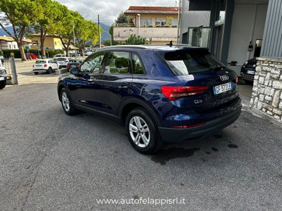Audi Q3 35 TDI quattro S tronic Business (12)