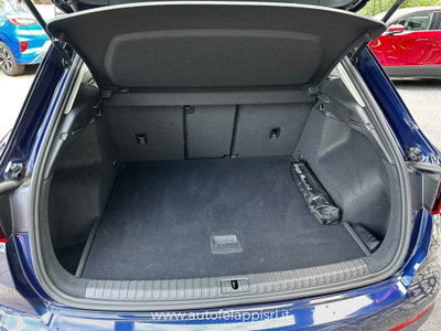 Audi Q3 35 TDI quattro S tronic Business (15)