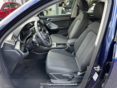 Audi Q3 35 TDI quattro S tronic Business (17)