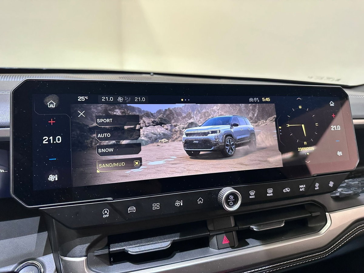 Jeep Compass 1.2 turbo e-hybrid mhev First Edition fwd 145cv edct6 (11)