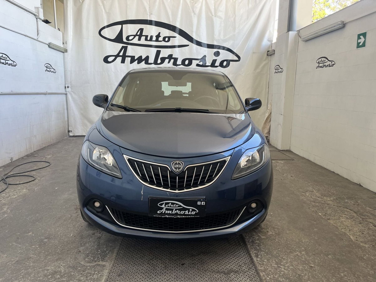 Lancia Ypsilon 1.2 69 CV 5 porte GPL Ecochic Alberta Ferretti (3)