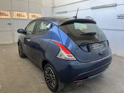 Lancia Ypsilon 1.2 69 CV 5 porte GPL Ecochic Alberta Ferretti (6)