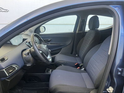 Lancia Ypsilon 1.2 69 CV 5 porte GPL Ecochic Alberta Ferretti (7)