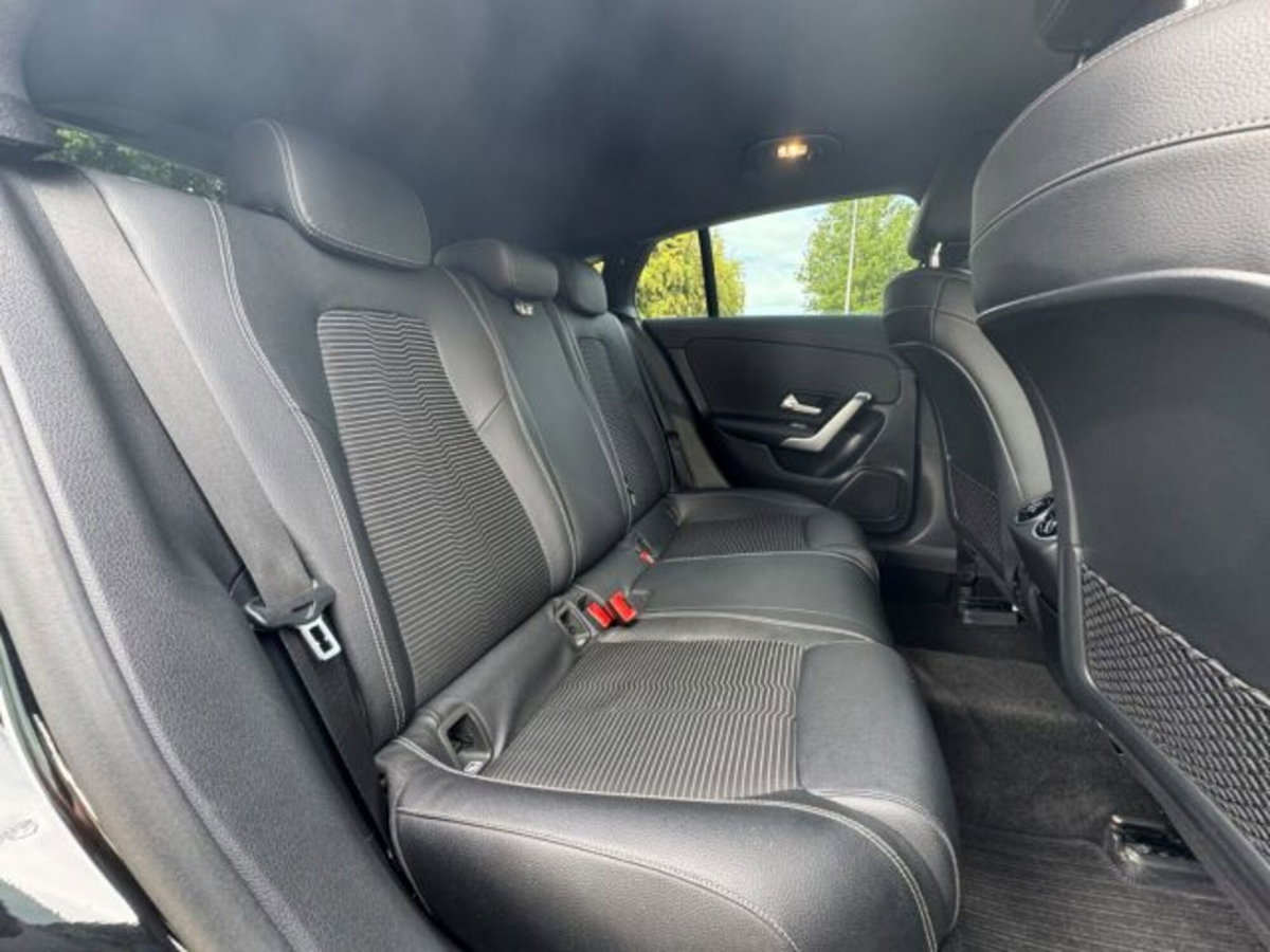 Mercedes-Benz CLA Shooting Brake 200 d Automatic Shooting Brake Business (18)