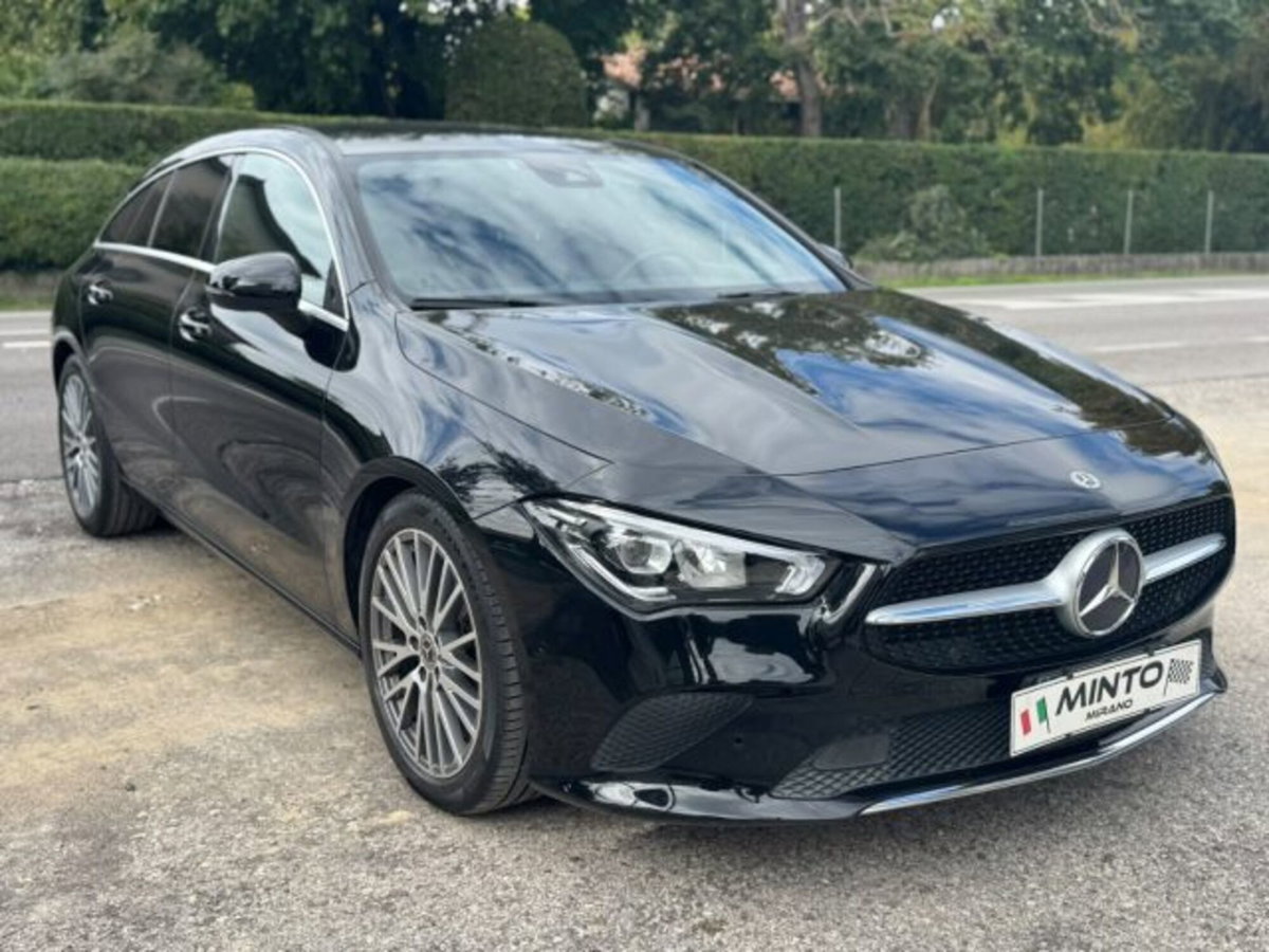 Mercedes-Benz CLA Shooting Brake 200 d Automatic Shooting Brake Business (4)