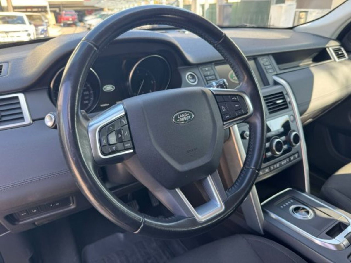 Land Rover Discovery Sport 2.0 TD4 150 CV SE (9)
