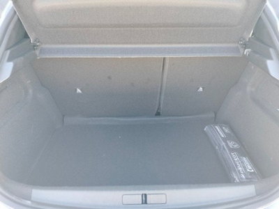 Peugeot 208 1.2 turbo Business 100cv (14)